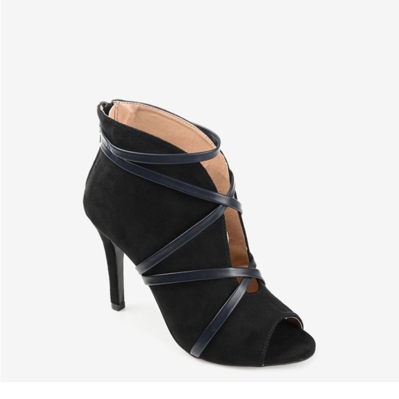 New In Box Samara Heels - Picture 3 of 3